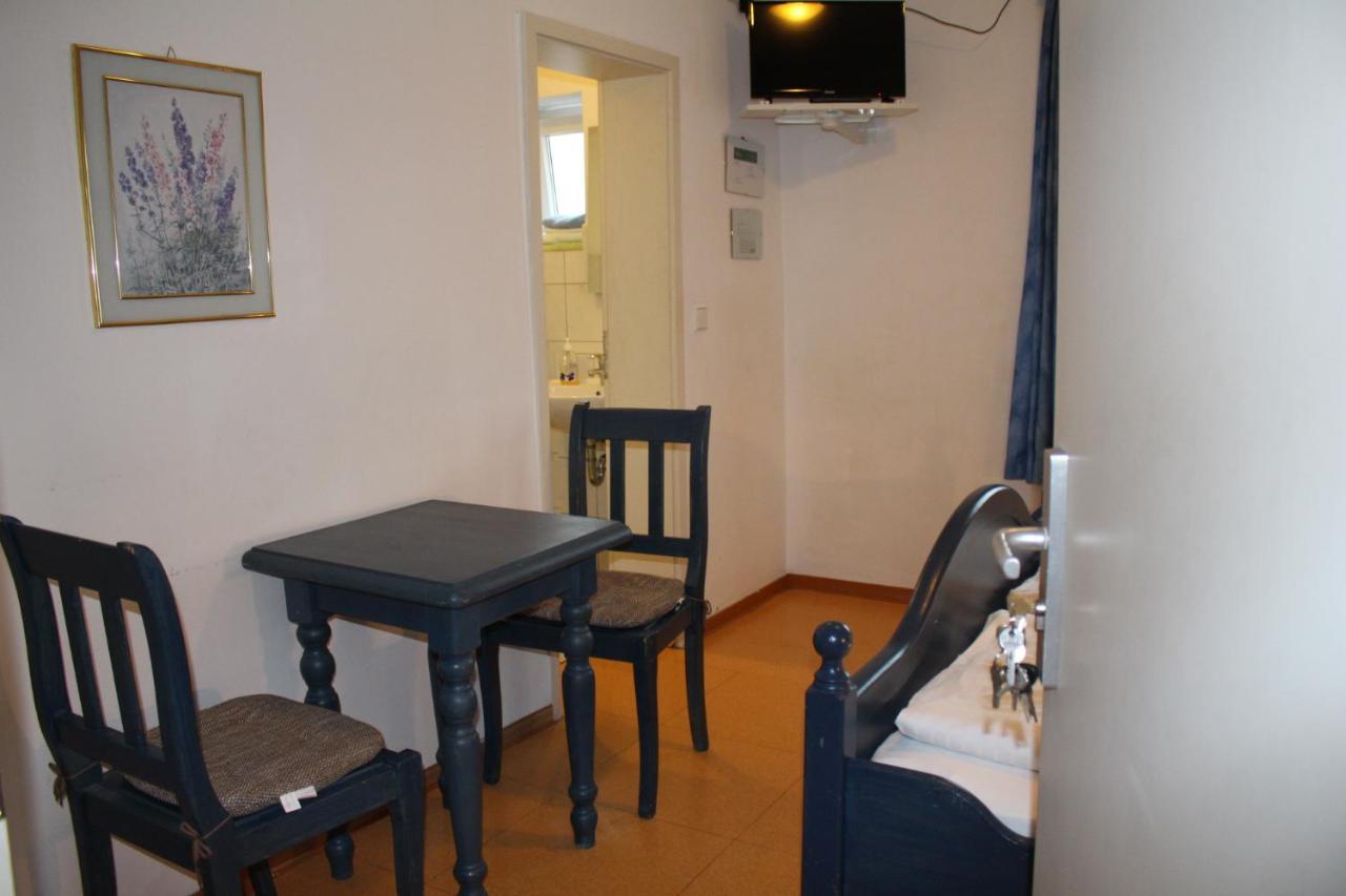 Sohre Hotel Хамбург Екстериор снимка